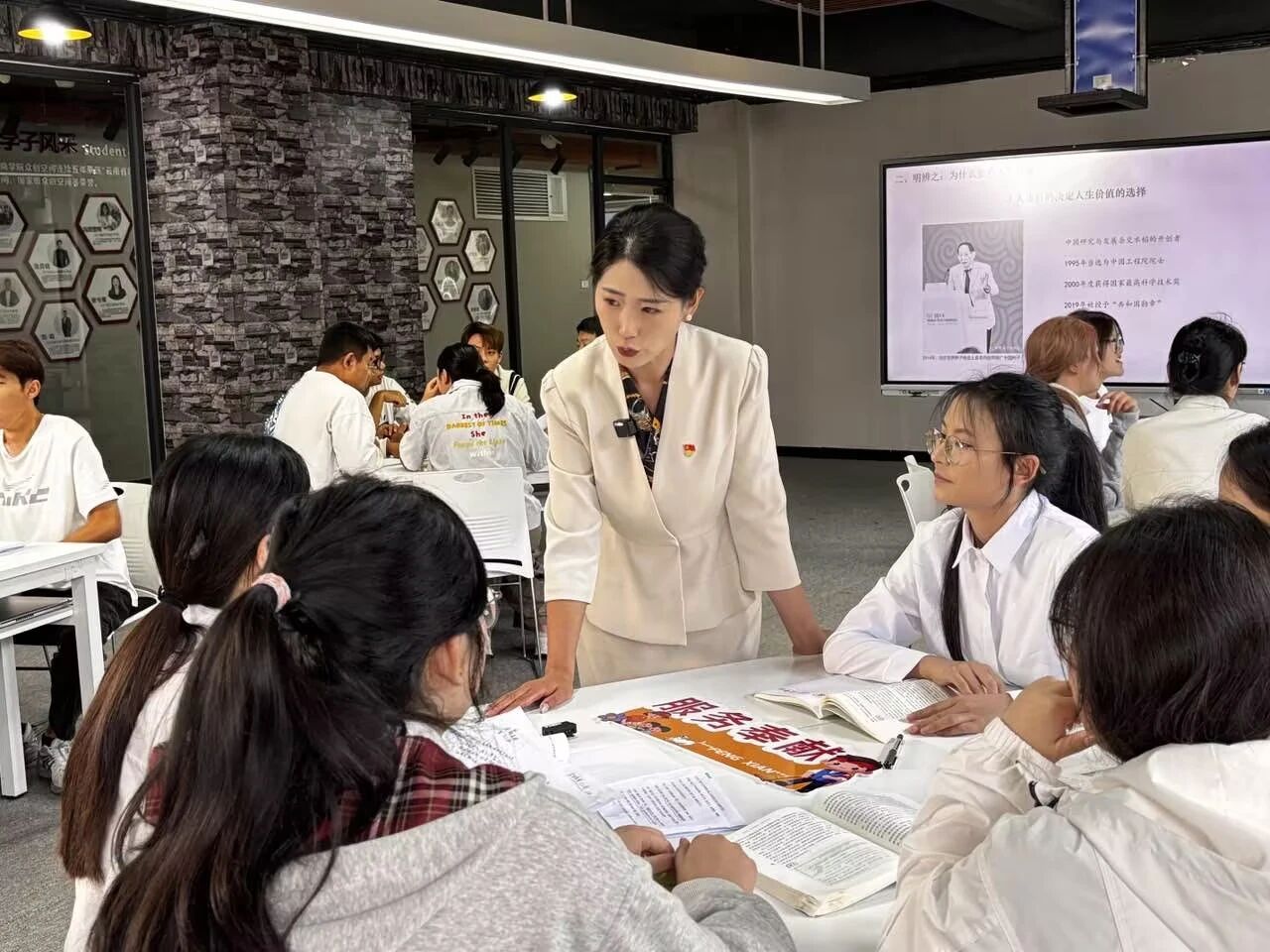 taptap点点官方网站两项成果入选云南省思政教育一体化建设拟入选名单