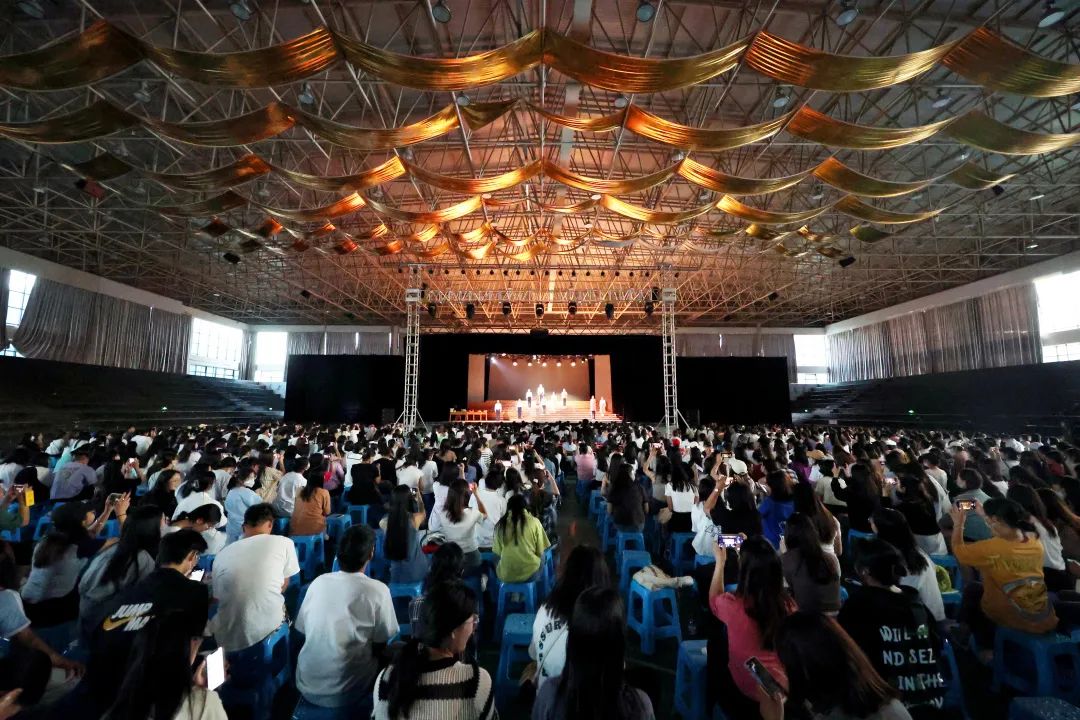 taptap点点官方网站  以高质量读书班推动主题教育扎实开展