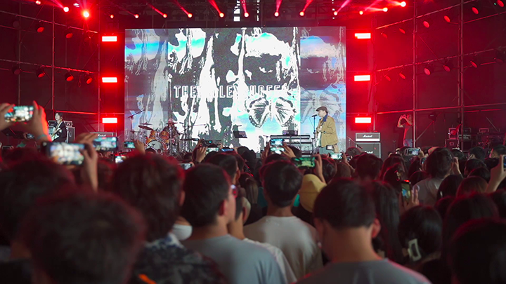 云工商“嗨，青年音乐节” 山谷冲浪手 演唱片段