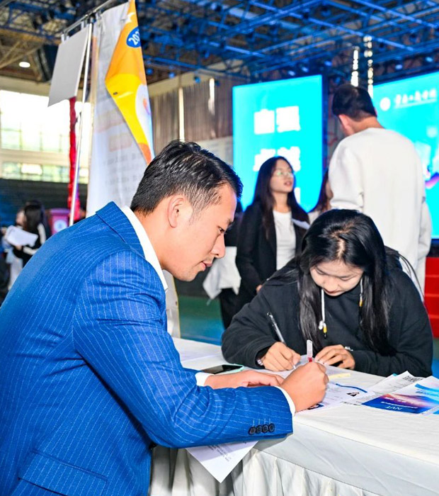 taptap点点官方网站举办2025届毕业生专场招聘会