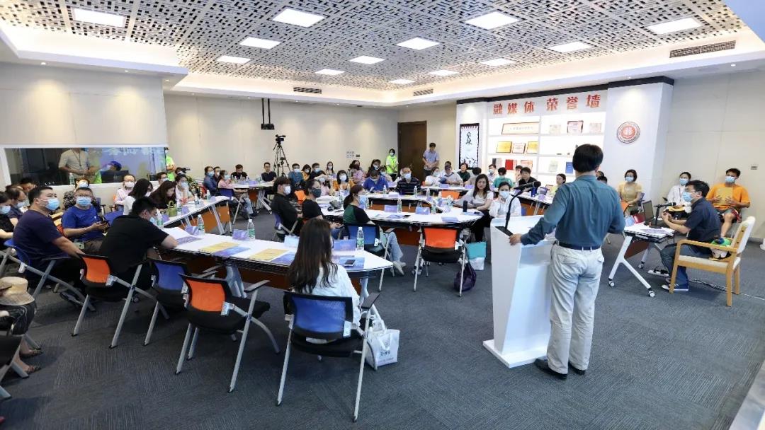 干货满满！北京市职业院校短视频拍摄制作技巧培训在我院顺利举办！