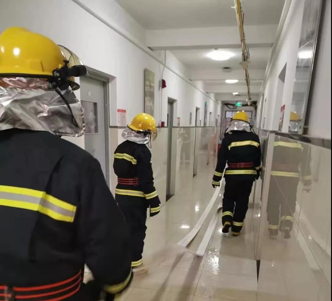 除夕拜大年 | 他们是最值得收获“敬业福”的北交院人