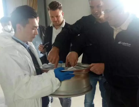 北交院精英秀|大赛冠军张海东：人靠衣装，车靠涂装！他是追求完美的汽车“美妆大师”