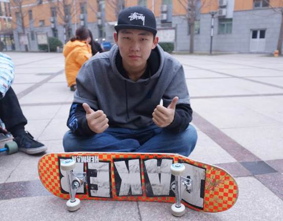 说明: C:\Users\1\Desktop\滑板少年\要用的照片\未命名1545764990.jpg