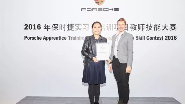 【交院实力派】科研营销样样精通，粉笔无言尽写春秋